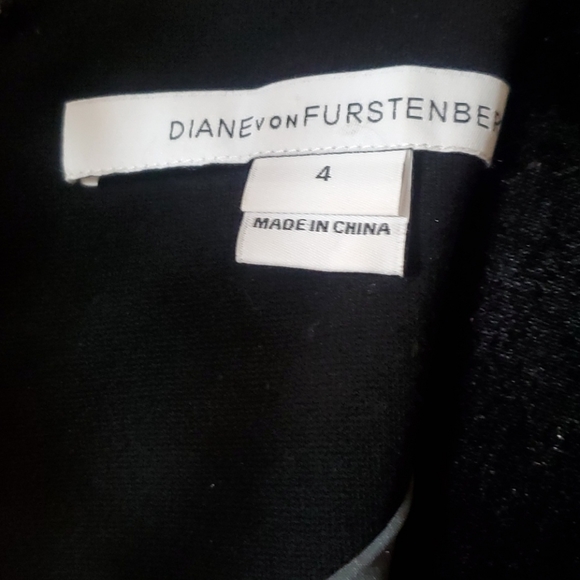 Diane Von Furstenberg Silver Petra Alligator Dress 4 - Picture 7 of 13